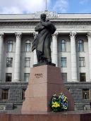 Памятник Т. Г. Шевченко в Луцке…